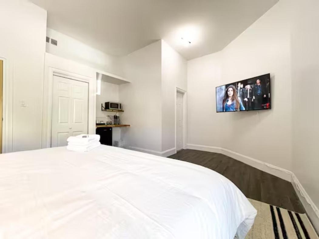 Lake Superior Boutique Hotel Тандер-Бей Экстерьер фото